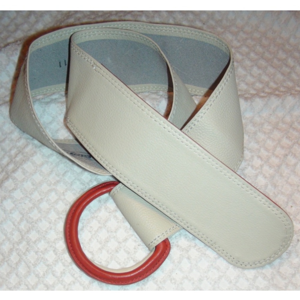 Fossil Ivory Leather Belt with Red Circular Buckle